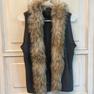 Guess gut lines vest